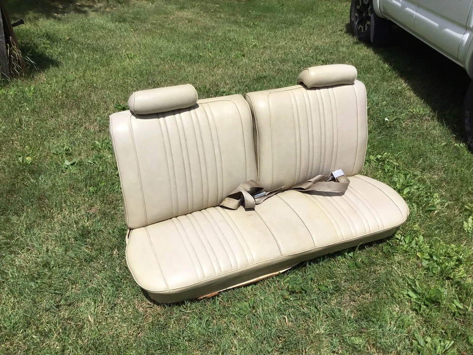 Pontiac Catalina 1968 1969 1970 asiento de banco delantero dividido, Chevy, con orugas. Foto 1 de 4