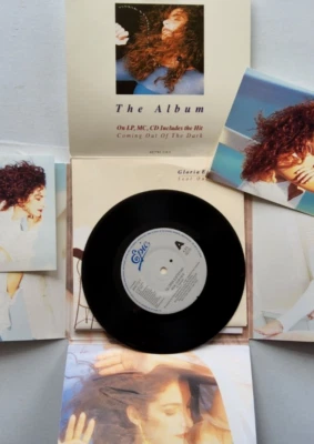 Gloria Estefan Seal Our Fate limited ed 7" vinyl Record in tour souvenir pack - Image 1 of 4