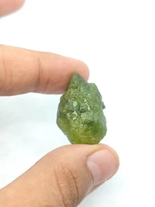 Big 71.6 Ct Raw Peridot – 30×22×14 mm Green Rough for Jewelry Makers - Picture 1 of 13