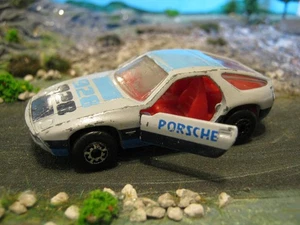 Matchbox Porsche 928 1979 Made in Macau Opening Doors in grau - Bild 1 von 3