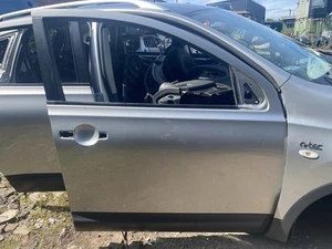 NISSAN QASHQAI +2 2010-2013 DOOR BARE (FRONT DRIVER SIDE) IN SILVER KY0 - Picture 1 of 2