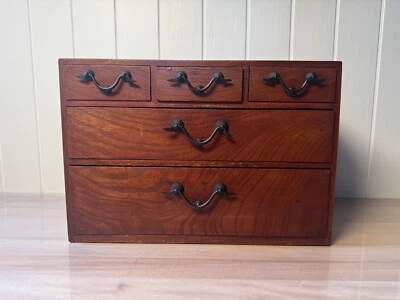 Cofre de joyería de costura Haribako Tansu c.1920 japonés cedro era Taisho Foto 1 de 4