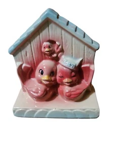 Vintage Shawnee USA 830 Pottery Wall Pocket Planter Bluebird Family - Picture 1 of 8