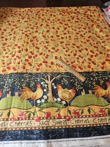 Tela de algodón con estampado de doble borde Daisy Kingdom 'Cerezas y pollos' BTYard - Imagen 1 de 14