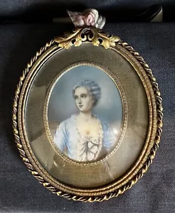 Antiguo marco ovalado francés de bronce dorado ornamentado con pintura en miniatura pintada a mano - Imagen 1 de 7