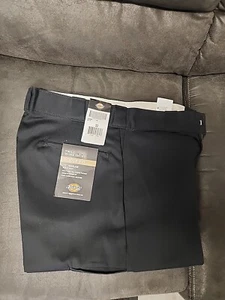 Dickies Men's 42283 13" Flat Front Loose Fit Multi Pocket Work Short Sz 32 Black - Picture 1 of 3