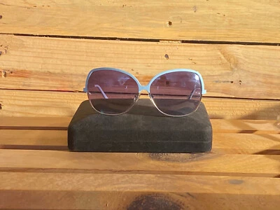 80s Vintage Butterfly Style Frame  Oversize Mod Sunglasses - Image 1 of 2