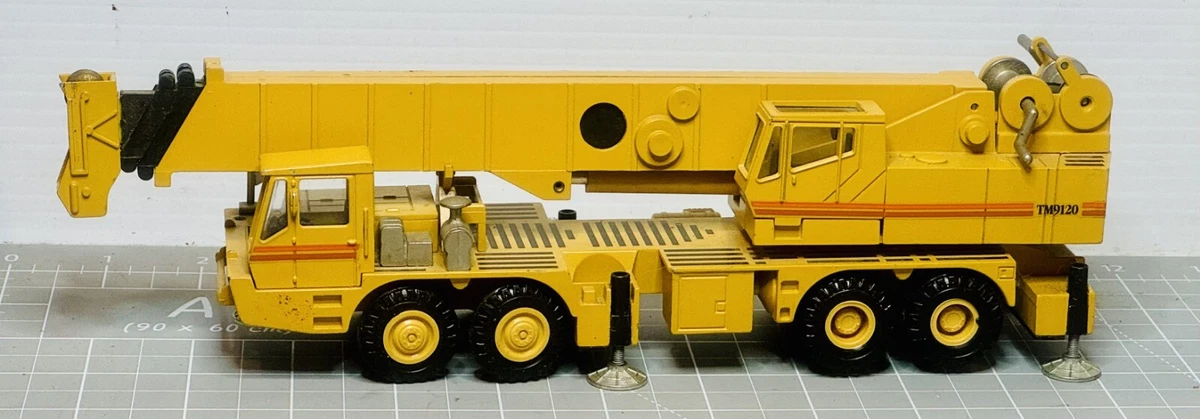 NZG Crane Vintage Manufacture Diecast Construction Equipment for