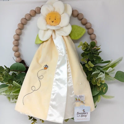 Bunnies by the Bay Daisy Buddy Manta Bebé Manta de Seguridad Lovey Flower Bee Foto 1 de 4