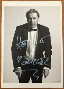 HELMUT BERGER Original Autogramm signierte Magazin Seite seltenes Foto Shooting - Bild 1 von 2