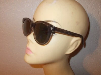 Gafas de sol Alexander McQueen AM0024SA marco gris humo lentes verdes Foto 1 de 4