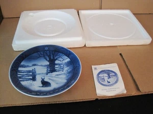 1971 ROYAL COPENHAGEN HARE IN WINTER CHRISTMAS PORCELAIN PLATE - Picture 1 of 10