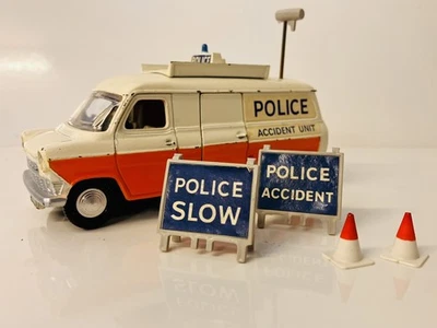 Dinky Toys Ford Transit Van - Police Accident Unit - Image 1 of 4