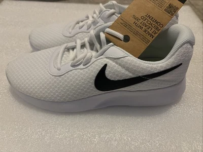 Nuevo Nike TANJUN Blanco/Negro 7.5 Para Mujer Atlético Correr Tenis Zapatos Foto 1 de 4