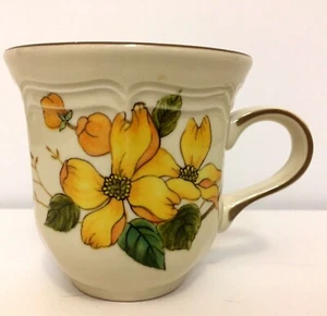 Mikasa Heritage Goldwood Ivory Mug Coffee Cup Yellow Floral Dogwood F2001 - Picture 1 of 7