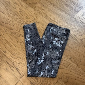 Lularoe TC Leggings - Free Ship - Retail $25 - Item#392 - Picture 1 of 4