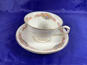 Taza de té y platillo vintage de porcelana de hueso fino hecho en Inglaterra floral 5280 - Imagen 1 de 8