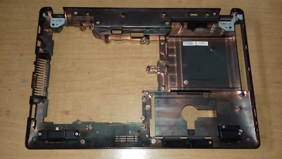  W253BW CLEVO BOTTOM CASE COVER 6-39-W2633-011 Foto 1 de 4