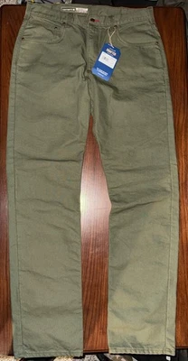 PANTALÓN PATO RECTO RELAJADO SERIE ARTESANAL Foto 1 de 4