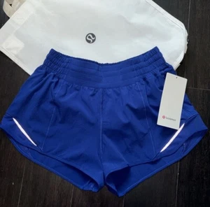 Lululemon HOTTY Hot HR SHORTS 2.5” IN LARK SZ 6 NWT - Picture 1 of 7