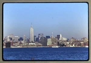 35mm Farbdia Kodak 1998 New York City Skyline Empire State Building #17 - Bild 1 von 3