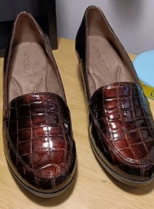 Aerosoles Womens 9M Loafer Pump Wedge Croc Detail Burgundy Brown Leather Slip On - Picture 1 of 6