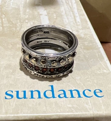 Nuevo sin etiquetas Catálogo Sundance Plata Oro Granate “Anillo de Pared Castillo” Talla 7 $295 Foto 1 de 4
