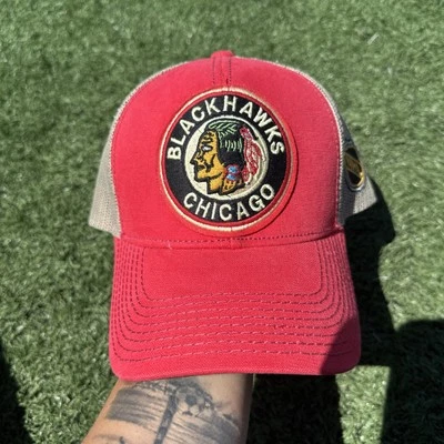 Gorra de camionero CCM Meshback de dos tonos NHL Blackhawks bordada vintage SnapBack  Foto 1 de 4