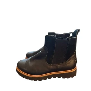 Roxy Alpine Collection Black Leather Chelsea Ankle Boots Lug Sole Womens - Picture 1 of 6