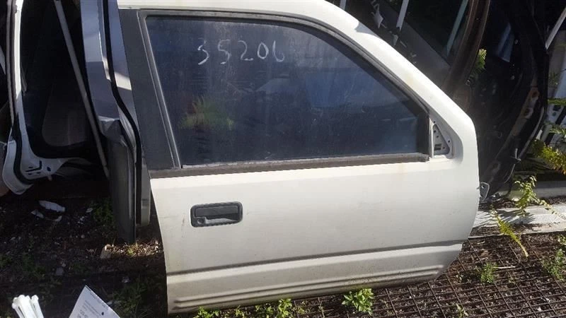 Passenger Front Door 4 Door Manual Fits 98-04 ISUZU RODEO 643926 Foto 1 de 4