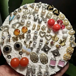 LOT MULTICOLOR PIERCED POST STUD EARRINGS - Picture 1 of 14