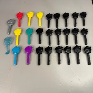 Lote de 26 cepillos de pelo para muñeca Monster High - Imagen 1 de 9