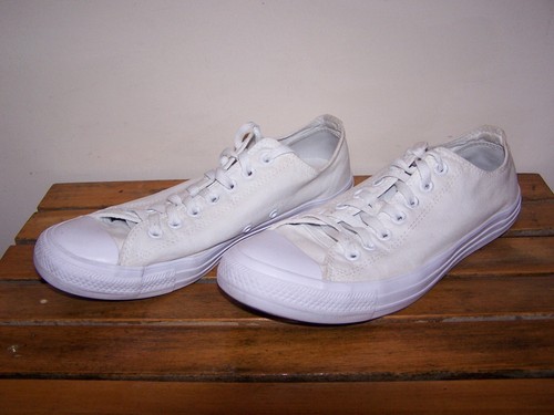 Scarpe da ginnastica Converse bianche taglia 9 uk