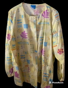 HQ SCRUBS Yellow Floral Long Sleeve Snap Up Nursing Scrub Top Women Size S - Picture 1 of 4
