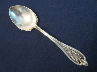 SUGAR SERVING SPOON! Vintage 1847 ROGERS INTL silverplate OLD COLONY lovely - Изображение 1 из 4