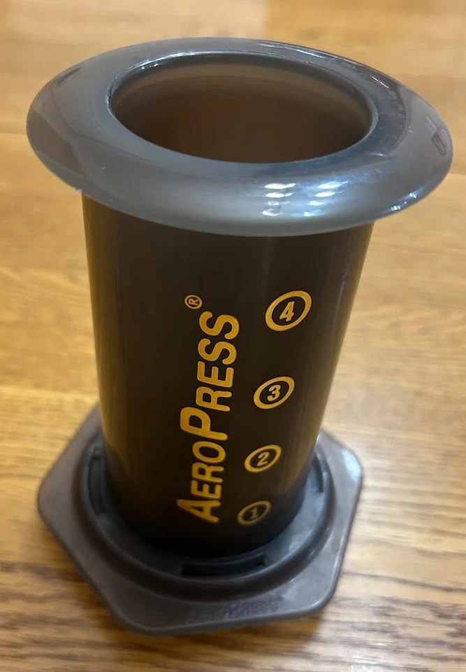 Cafetera Expresso de mano AeroPress ideal para acampar Foto 1 de 4