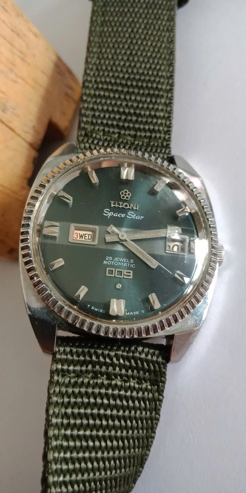 TITONI Space Star 009 Rotomatic 25 joyas, hecho en Suiza. ¡Reloj clásico para hombre! Foto 1 de 4