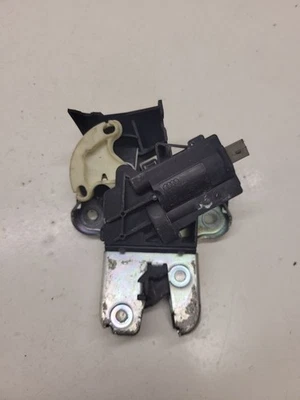 Cerradura portón trasero tapa maletero Audi A6 S6 C6 4F 2006 4F5827505D DRA10247 Foto 1 de 3