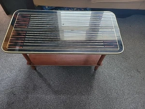 Mid Century Melamine Coffee Table With Dansette Legs Backgammon 60s Retro Brass - Picture 1 of 12
