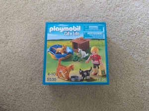 Playmobil City Life  Cat Family With Accessories New In Box (#1) - Picture 1 of 4