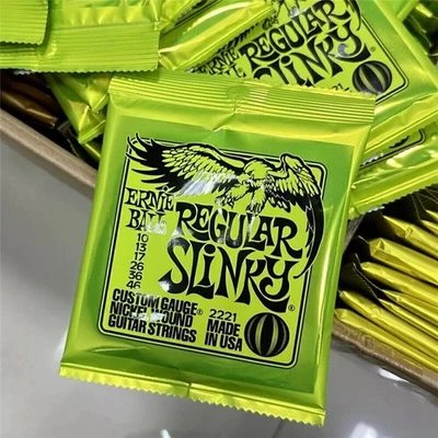 ACE STYLE Ernie Ball 3 Sets 2221/2223 Regular Slinky E-Gitarrensaiten 10-46/9-42