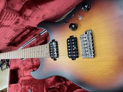 IBANEZ AZ2402-TFF Usado Cuerpo de Aliso Cuello de Arce Diapasón de Arce con Estuche Rígido Foto 1 de 4