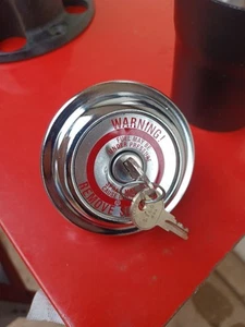 Stant Locking Fuel Cap With ST604 Keys Nos - Picture 1 of 6