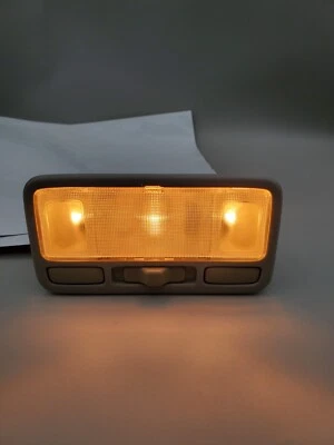 Luz domo trasera gris Honda Civic 2001-2005 OEM montaje superior consola 4 puertas Foto 1 de 4