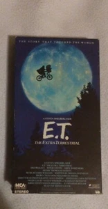 E.T. the Extra-Terrestrial, VHS, Original 1982 Release - Picture 1 of 4