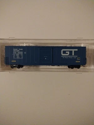 Micro-Trains 104010 N Scale Box Car Excess Height Grand Trunk Western GTW 384063 - Image 1 of 4