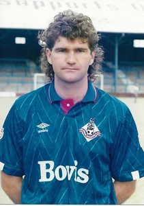 IAN MARSHALL OLDHAM ATHLETIC PLAYER PROMO PHOTOGRAPH FOOTBALL - Picture 1 of 1