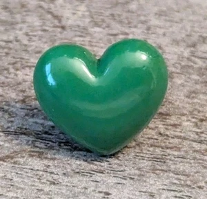 Small Green Jade Heart-Shaped Lapel Pin, Plastic With Shiny Finish - Picture 1 of 5