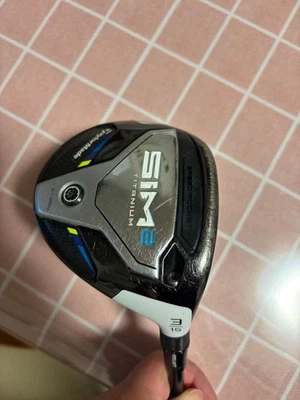 TaylorMade SIM2 Titanium 3W Fairway Wood 15° - Image 1 of 4