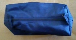 ASTUCCIO DA VIAGGIO/BEAUTY CASE - BLU - 25 X 13 CM - Foto 1 di 3